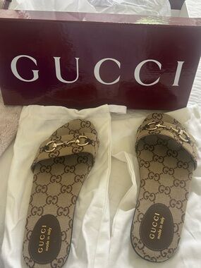 37.5 Gucci Siaga slide Horsebit Slide Sandals in Beige/Brown